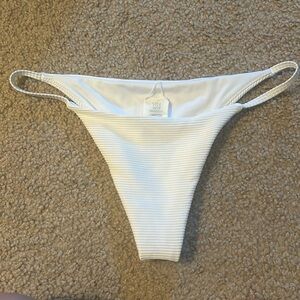 White ribbed bikini bottoms Medium never worn